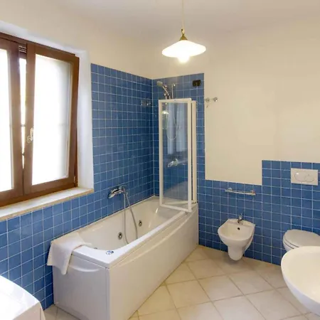 House And Apts In 27113 Appartement